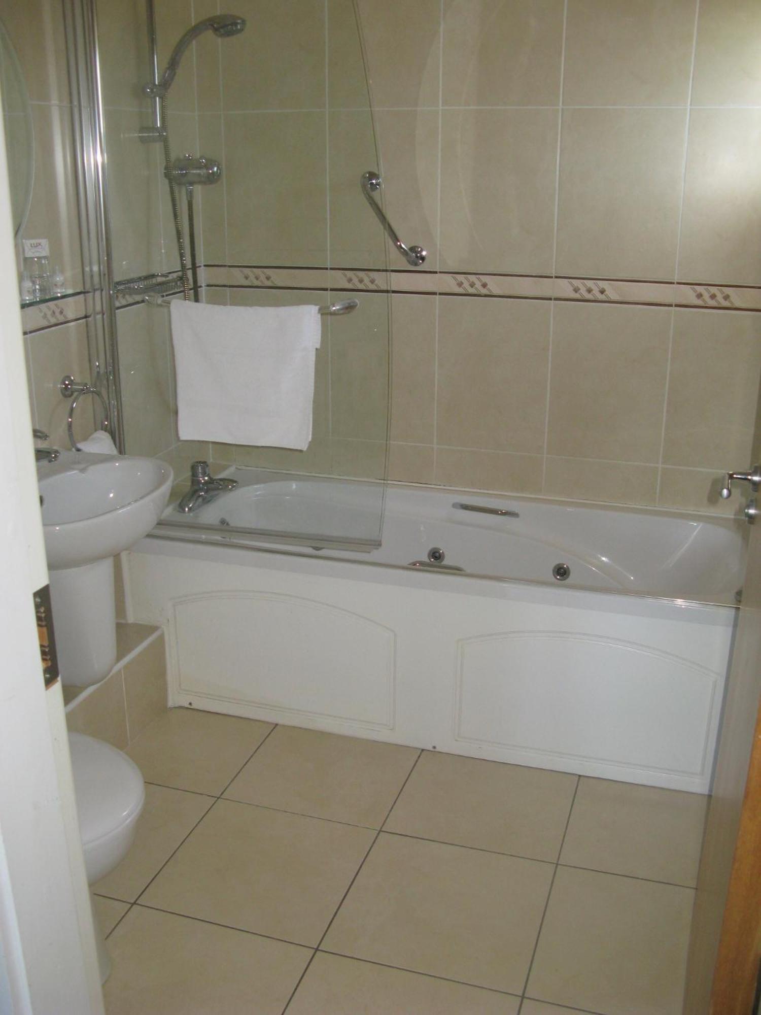 Laragh House B&B キルケニー 部屋 写真